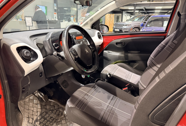 Peugeot 108 1ERE MAIN BOITE AUTO STYLE ETG5 1.0 VTI 