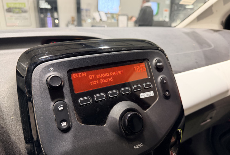 Peugeot 108 1ERE MAIN BOITE AUTO STYLE ETG5 1.0 VTI 