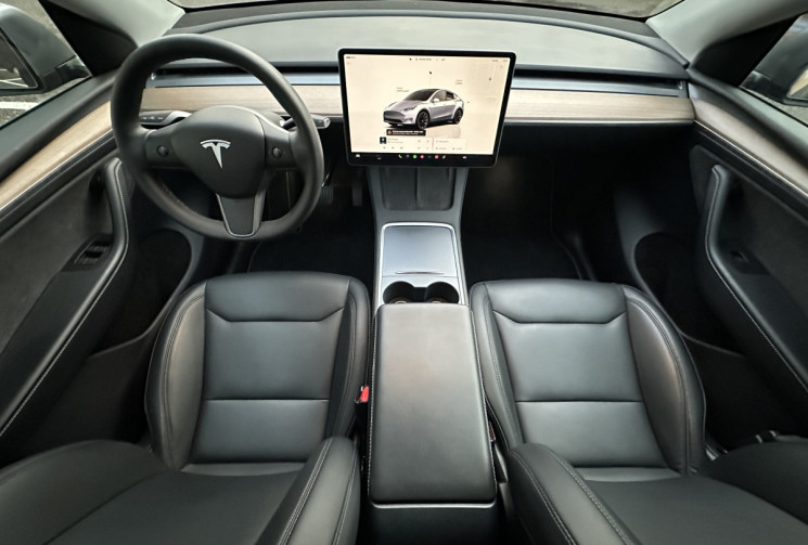 Tesla Model Y Grande autonomie 514 ch Dual Motor AWD / Première main / TVA apparente