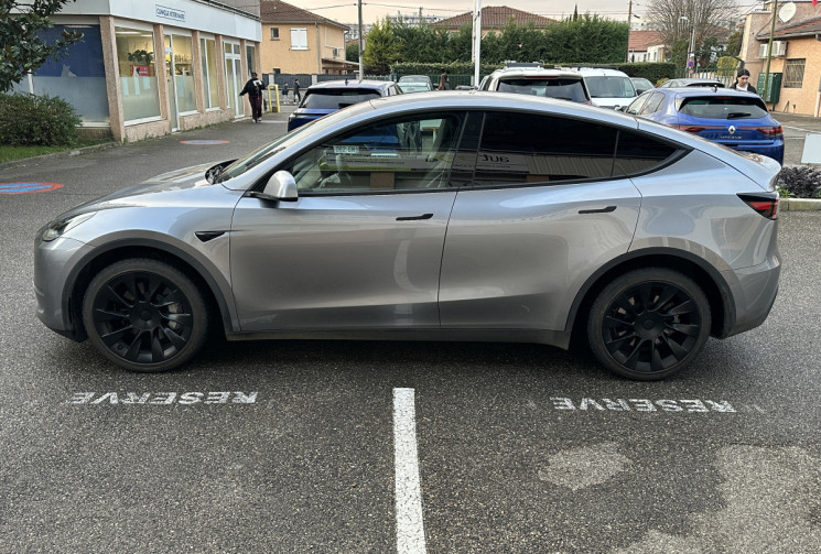 Tesla Model Y Grande autonomie 514 ch Dual Motor AWD 95% SOH / Première main / TVA apparente