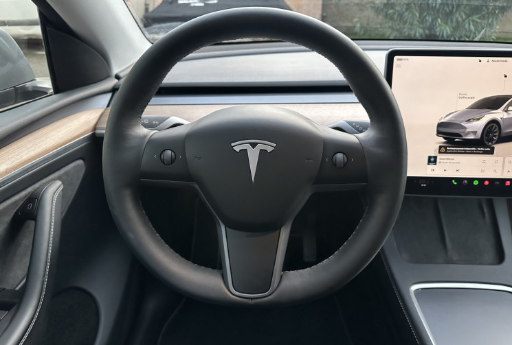 Tesla Model Y Grande autonomie 514 ch Dual Motor AWD AUTOPILOT / Première main / TVA apparente