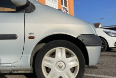 Renault Twingo 1.2 16 v Perrier