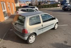 Renault Twingo 1.2 16 v Perrier