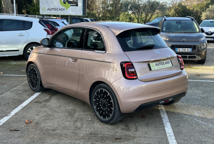 FIAT 500 500e II 118 La Prima by Bocelli / JBL / Carplay sans fil / Sièges chauffants / Radars av/ar
