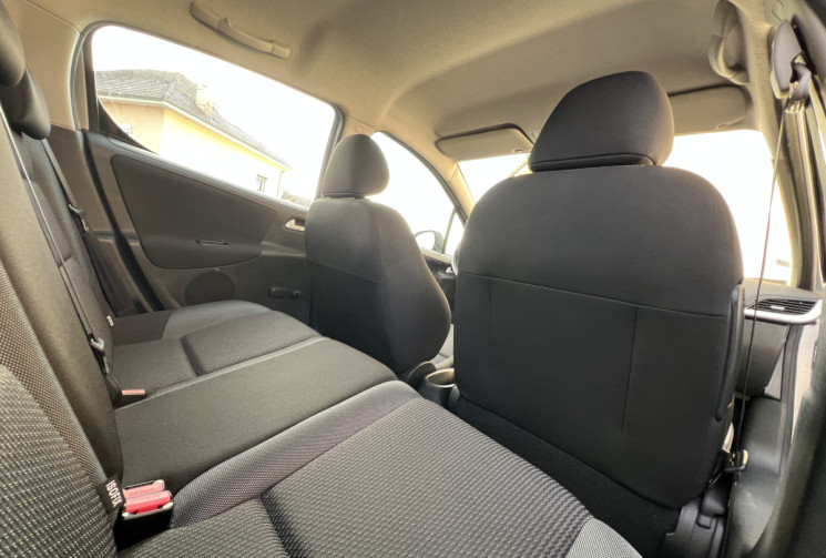 Peugeot 207 + 5 portes 1.4 HDi 68 cv