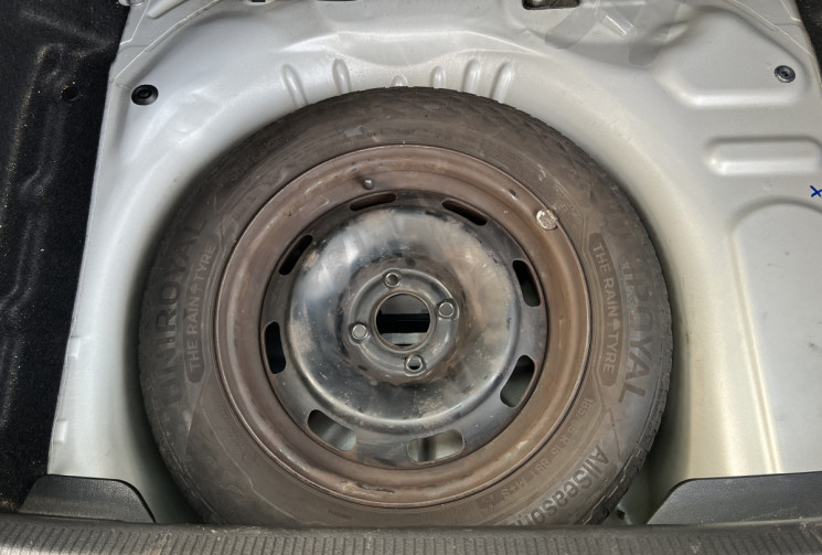 Peugeot 207 + 5 portes 1.4 HDi 68 cv