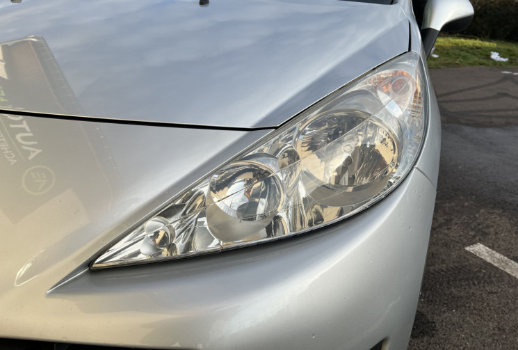 Peugeot 207 + 5 portes 1.4 HDi 68 cv