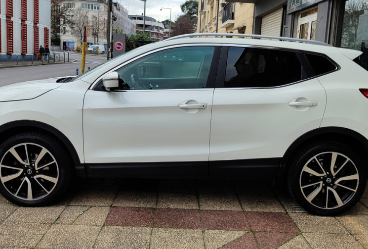 Nissan Qashqai II / DIG-T 115CH TEKNA /camera 360 / toit panoramique