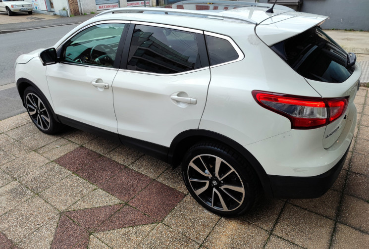 Nissan Qashqai II / DIG-T 115CH TEKNA /camera 360 / toit panoramique