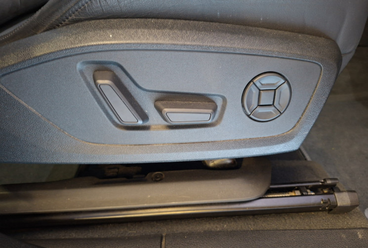 Audi Q3 35 1.5 TFSI 150 S TRONIC DESIGN LUXE ATTELAGE GARANTIE 12 MOIS