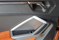 Audi Q3 35 TFSI 150 S TRONIC DESIGN LUXE ATTELAGE GARANTIE 12 MOIS