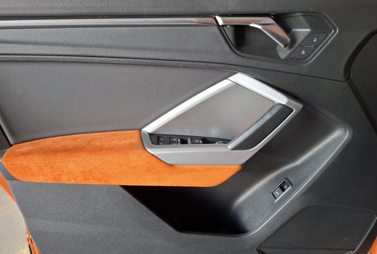 Audi Q3 35 TFSI 150 S TRONIC DESIGN LUXE ATTELAGE GARANTIE 12 MOIS