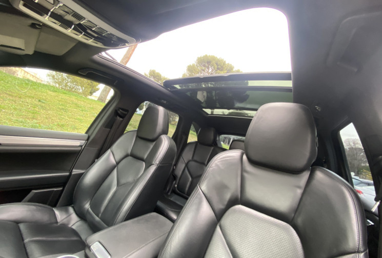 Porsche Cayenne S Hybrid 3.0 DFI V6 380 CH ATTELAGE - COMMANDE AU VOLANT
