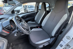 Toyota Aygo 1.0 / 69 CH / X-PLAY / BOITE AUTO