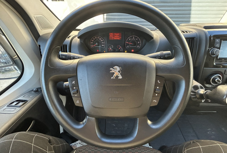 Peugeot Boxer Fg II 330 L2H2 2.2 BlueHDi S&S Premium