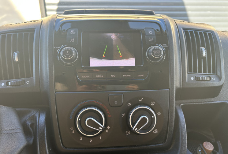 Peugeot Boxer Fg II 330 L2H2 2.2 BlueHDi S&S Premium