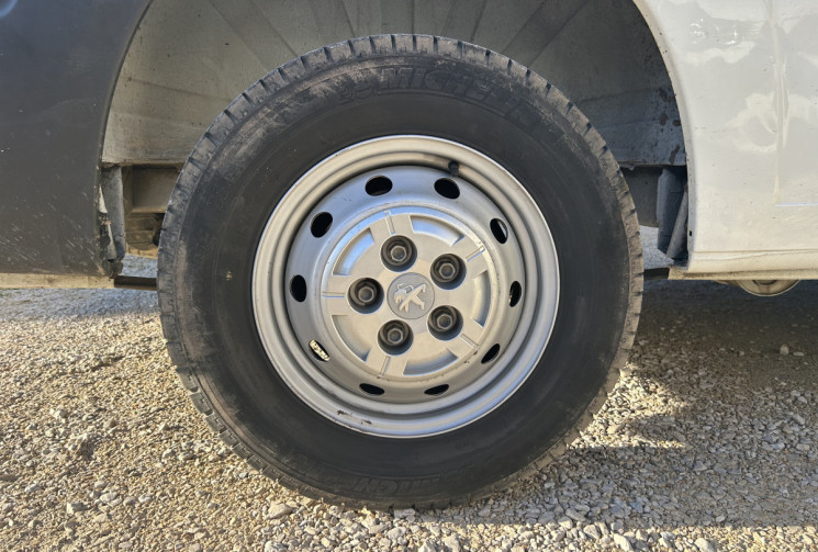 Peugeot Boxer Fg II 330 L2H2 2.2 BlueHDi S&S Premium