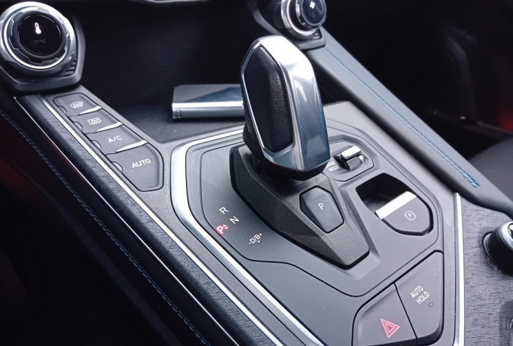 LYNK&amp;CO 01 1.5 261ch Hybride Rechargeable DCTH7