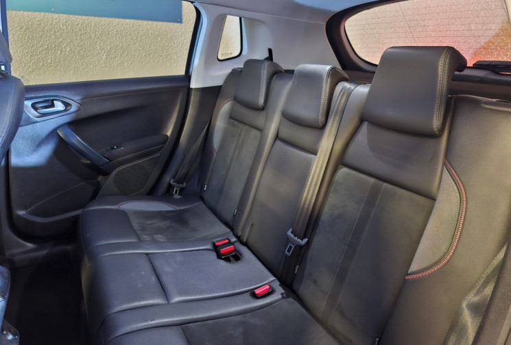 Peugeot 2008 1.6 VTi 120  16V ATTELAGE GARANTIE 6 MOIS