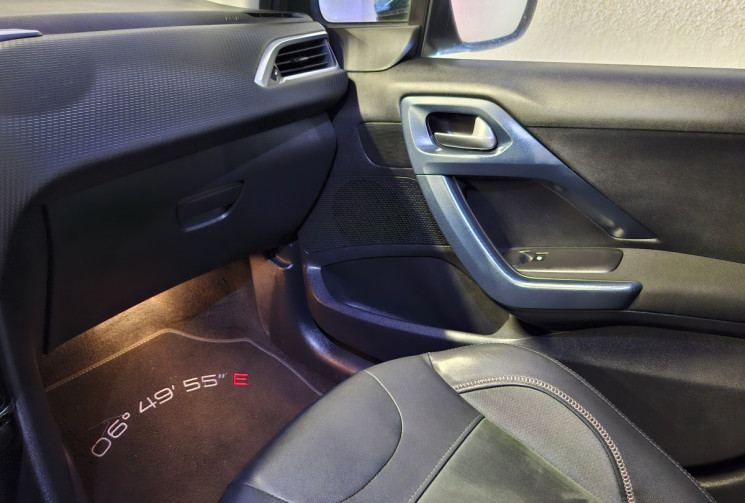 Peugeot 2008 1.6 VTi 120  16V ATTELAGE GARANTIE 6 MOIS