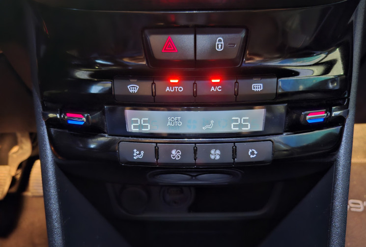 Peugeot 2008 1.6 VTi 120  16V ATTELAGE GARANTIE 6 MOIS