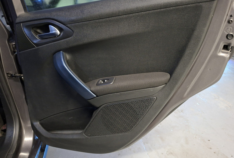 Peugeot 2008 1.6 VTi 120  16V ATTELAGE GARANTIE 6 MOIS