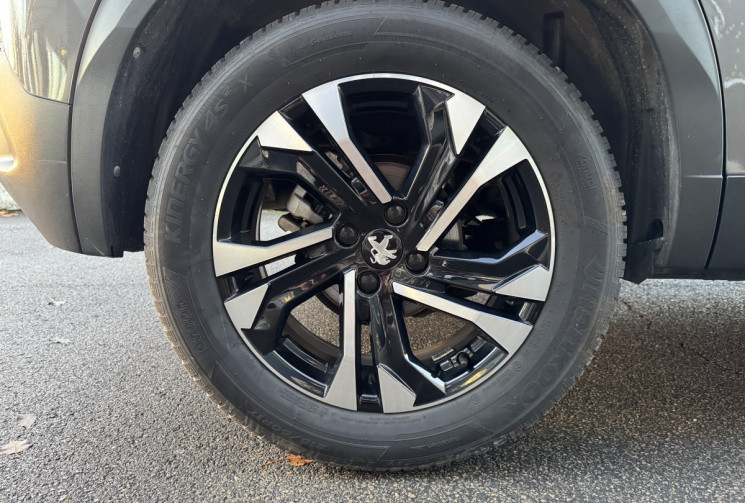 Peugeot 2008 Allure Business 1.5 BlueHDI 130 ch EAT8 / 1ERE MAIN / Cockpit / Camera / Carplay / TVA