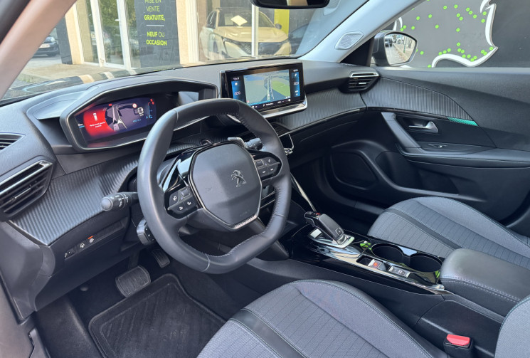 Peugeot 2008 Allure Business 1.5 BlueHDI 130 ch EAT8 / 1ERE MAIN / Cockpit / Camera / Carplay / TVA