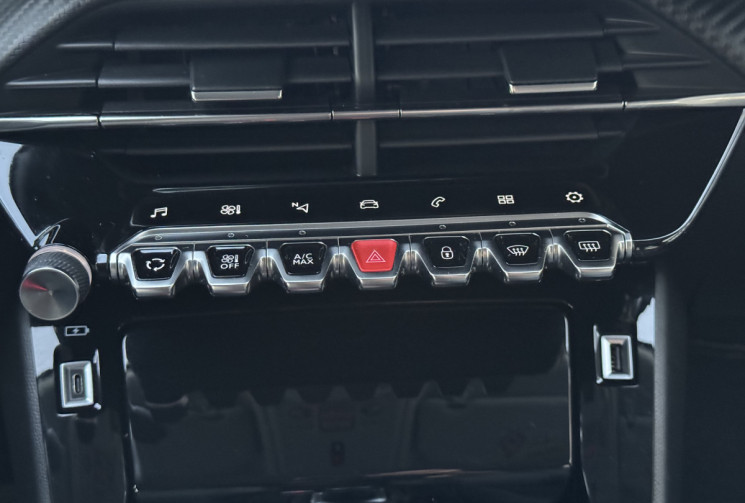 Peugeot 2008 Allure Business 1.5 BlueHDI 130 ch EAT8 / 1ERE MAIN / Cockpit / Camera / Carplay / TVA