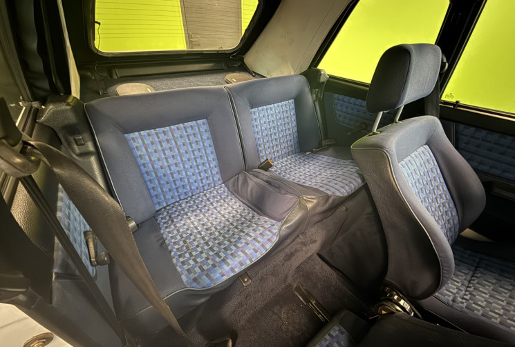 Volkswagen Golf 1 CABRIOLET 1.6 75 8V KARMANN