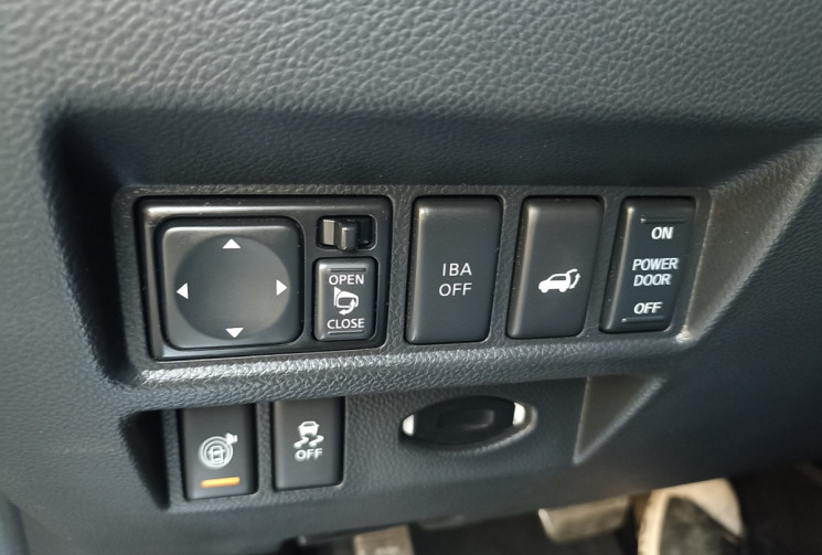 Infinity QX70 S 3.0L V6 238CH - Full Option - Bose - Toit ouvrant - Cuir - Camera 360 - ACC