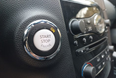 Infinity QX70 S 3.0L V6 238CH - Full Option - Bose - Toit ouvrant - Cuir - Camera 360 - ACC