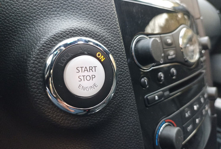 Infinity QX70 S 3.0L V6 238CH - Full Option - Bose - Toit ouvrant - Cuir - Camera 360 - ACC