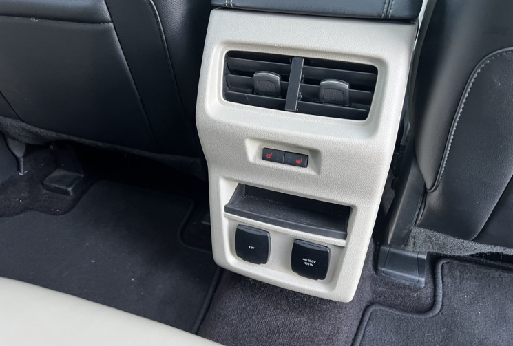 Ford EDGE 2.0 TDCi 4x4 Powershift 210 cv TITANIUM / Attelage / Toit ouvrant