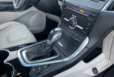 Ford EDGE 2.0 TDCi 4x4 Powershift 210 cv TITANIUM / Attelage / Toit ouvrant