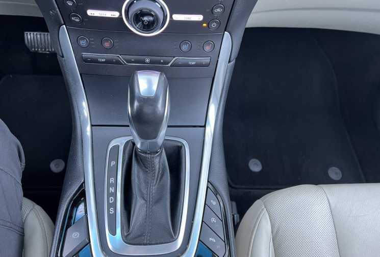 Ford EDGE 2.0 TDCi 4x4 Powershift 210 cv TITANIUM / Attelage / Toit ouvrant