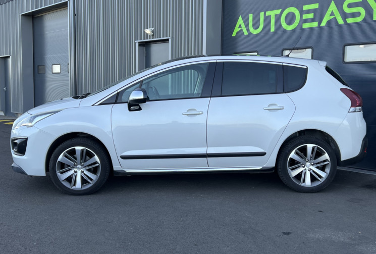 Peugeot 3008 2.0 BlueHDi 150 cv ALLURE - ATTELAGE- DISTRIBUTION NEUVE