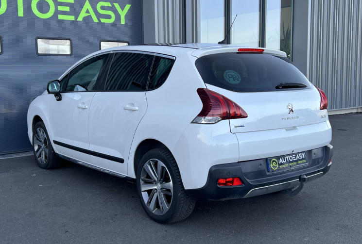 Peugeot 3008 2.0 BlueHDi 150 cv ALLURE - ATTELAGE- DISTRIBUTION NEUVE