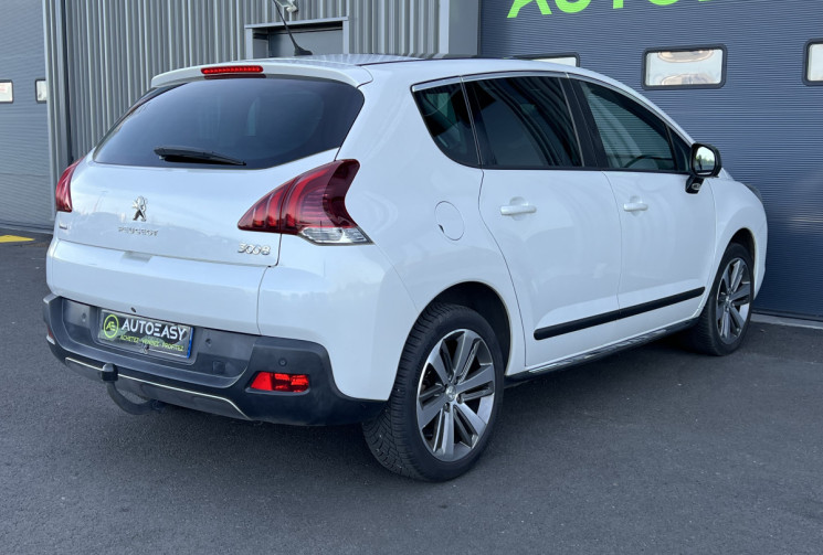 Peugeot 3008 2.0 BlueHDi 150 cv ALLURE - ATTELAGE- DISTRIBUTION NEUVE