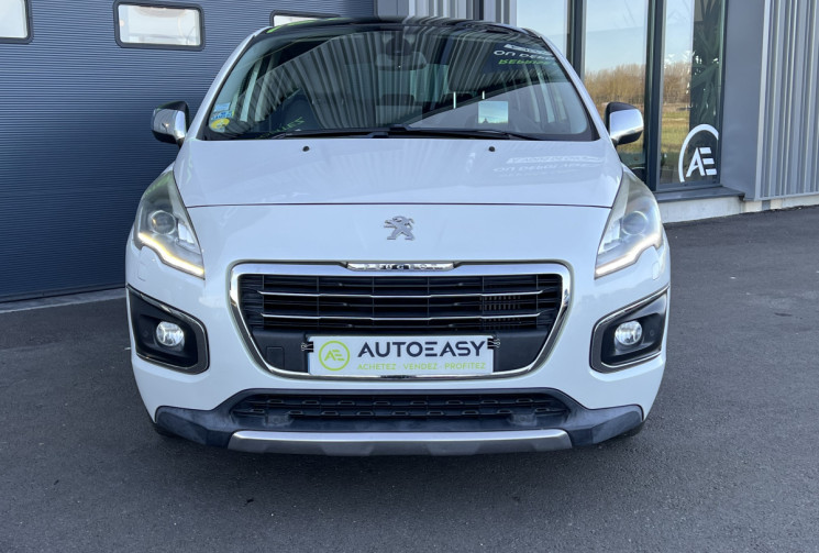 Peugeot 3008 2.0 BlueHDi 150 cv ALLURE - ATTELAGE- DISTRIBUTION NEUVE