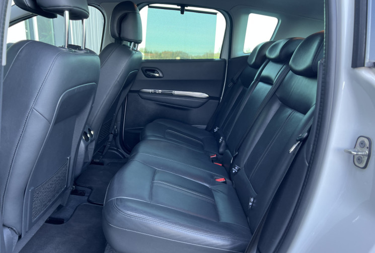 Peugeot 3008 2.0 BlueHDi 150 cv ALLURE - ATTELAGE- DISTRIBUTION NEUVE