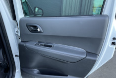 Peugeot 3008 2.0 BlueHDi 150 cv ALLURE - ATTELAGE- DISTRIBUTION NEUVE