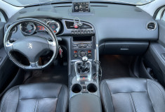 Peugeot 3008 2.0 BlueHDi 150 cv ALLURE - ATTELAGE- DISTRIBUTION NEUVE