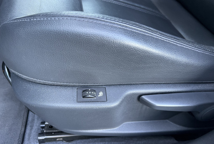 Peugeot 3008 2.0 BlueHDi 150 cv ALLURE - ATTELAGE- DISTRIBUTION NEUVE