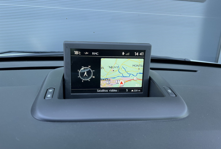 Peugeot 3008 2.0 BlueHDi 150 cv ALLURE - ATTELAGE- DISTRIBUTION NEUVE