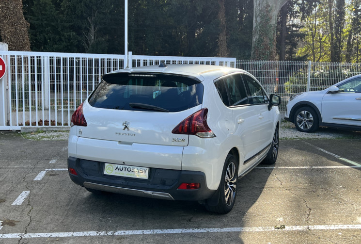 Peugeot 3008 HYBRID4 2.0 HDI 163 Pack ETG6 / Distribution OK / Attelage / Caméra