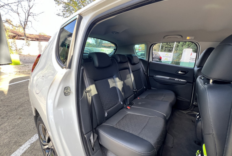 Peugeot 3008 HYBRID4 2.0 HDI 163 Pack ETG6 / Distribution OK / Attelage / Caméra