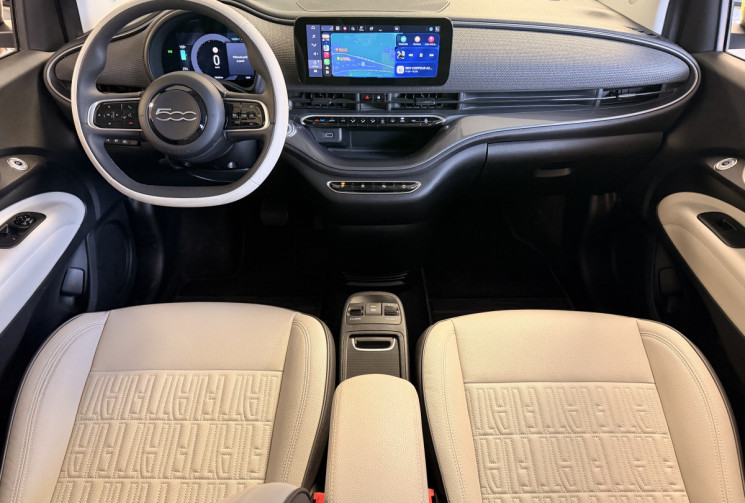 FIAT 500 500e II 118 La Prima by Bocelli / JBL / Carplay sans fil / Sièges chauffants / Radars av/ar