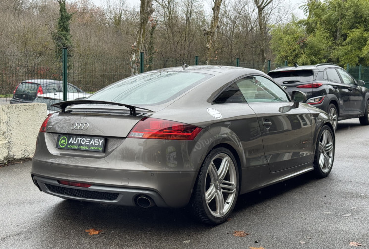 Audi TT Coupé S-Line Quattro 2.0 TFSi 211 ch S-Tronic 6 / BOSE / Siege chauffant / Entretien à jour