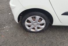 Hyundai I10 1.1 69 cv 4 CYLINDRE * CLIM * GARANTIE